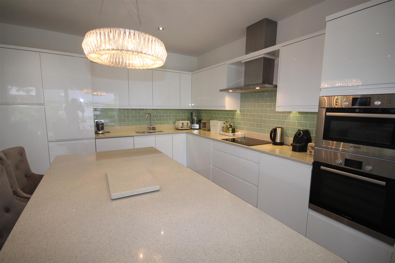 5 Bedroom House Gorsehill Road, Poole